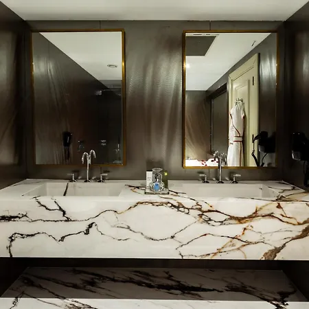 Hotel Grand Opera & Casino &