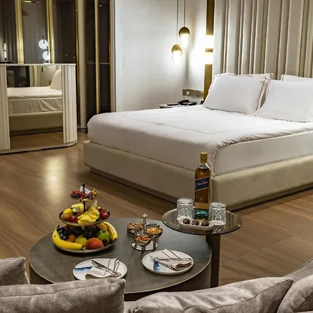 Grand Opera & Casino & Hotel *