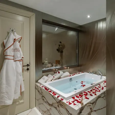 Hotel Grand Opera & Casino & *