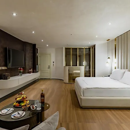 Grand Opera & Casino &