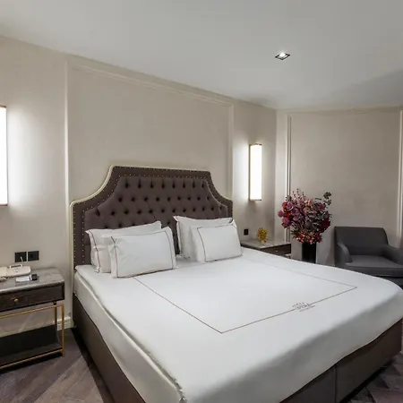 Hotel Grand Opera & Casino & Kyrenia (Northern Cyprus)