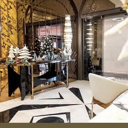 Grand Opera & Casino & Hotel *