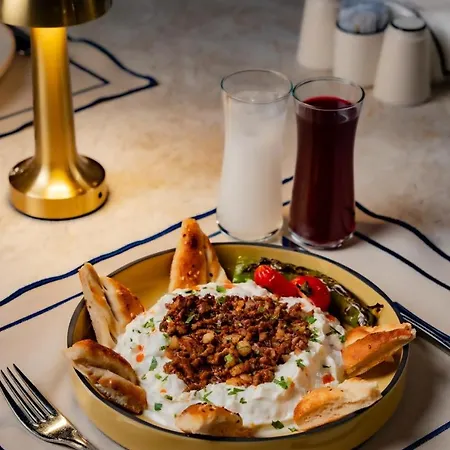 Grand Opera & Casino & *