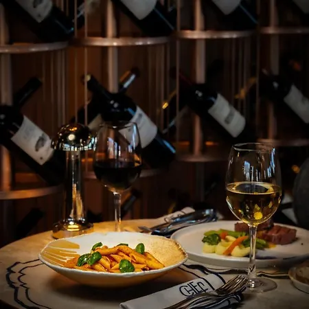 Grand Opera & Casino & Hotel Kirenia