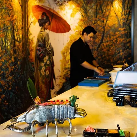 Grand Opera & Casino & *