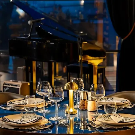 Grand Opera & Casino & Hotel *