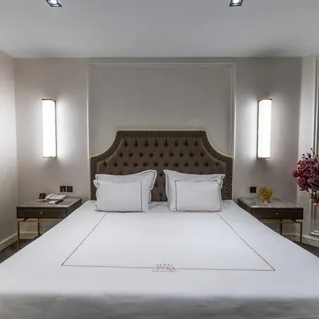 Hotel Grand Opera & Casino & Kirenia