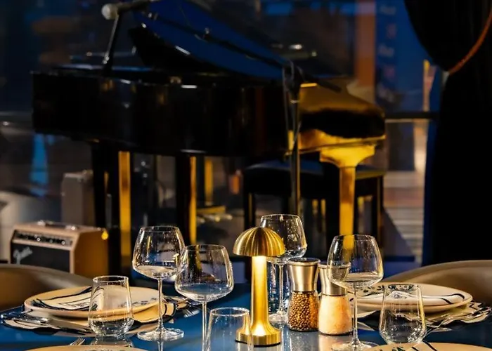 Grand Opera & Casino & ホテル *