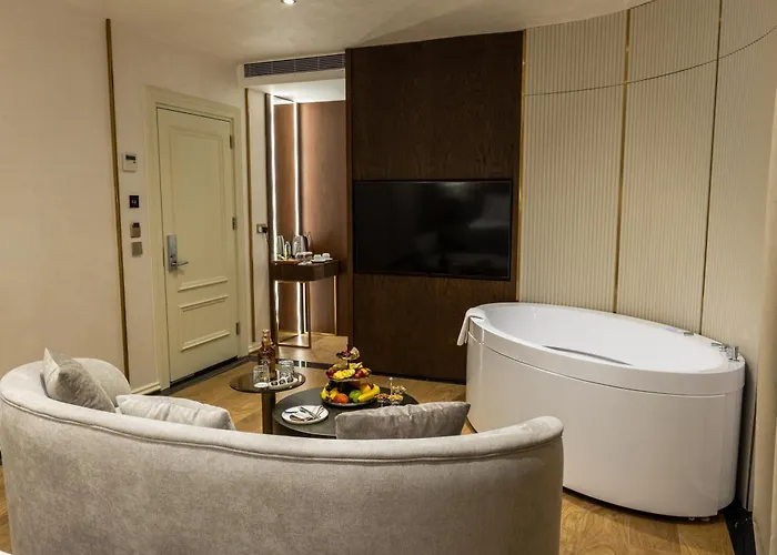 Grand Opera & Casino & ホテル